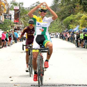 Camilo Muñoz, campeón Juvenil de Ruta