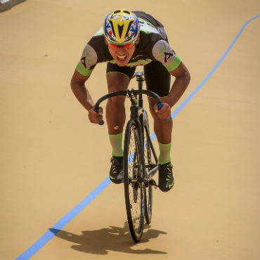 Edwin Avila, uno de los colombianos en la carrera