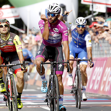 Fernando Gaviria gana su tercera etapa