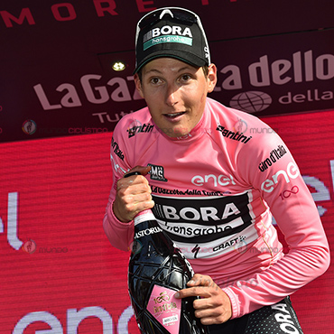 Lukas Postlberger ganador de etapa Giro de Italia