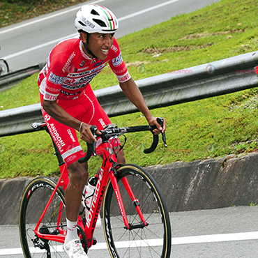 Egan Bernal uno de los colombianos en carrera