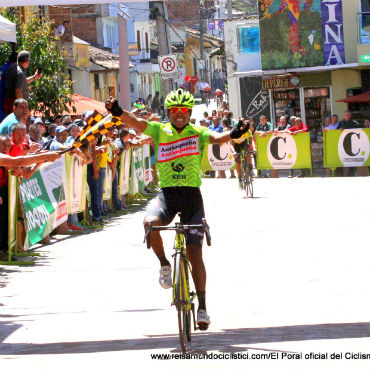 Jader Betancur ganador de etapa en Viboral
