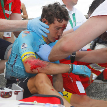 Miguel Ángel López se accidentó en el Tour de Suiza (©BettiniPhoto)