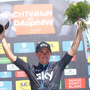 Peter Kennaugh (SKY) gana la etapa en Alpe de Huez