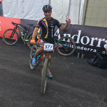 Santiago Robledo sexto en Mundial Master de MTB en España