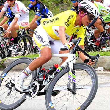 Ana Sanaría quedó a una etapa de culminar su primera participación en el Giro de Italia Femenino