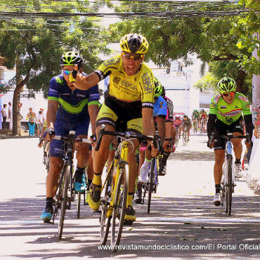 Christian Tamayo vencedor de la tercera etapa de la Clásica de Girardot