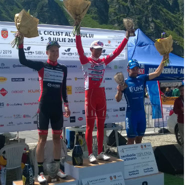 Egan Bernal ganador de etapa y nuevo líder del Sibiu Cycling Tour