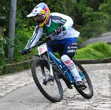 Marcelo Gutiérrez se coronó por séptima vez Campeón Nacional de Downhill