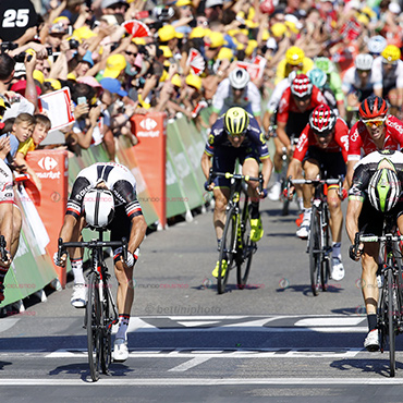 Michael Matthews ganador de etapa 16 de Tour de Francia