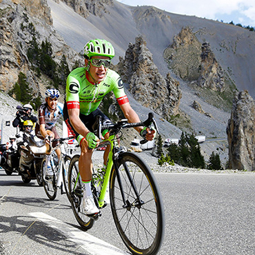 Rigoberto Urán se mantiene en el podio del Tour de Francia