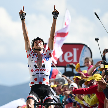 Warren Barguil se lució este jueves ganando la etapa 18 en los Alpes