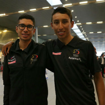 Wldy Sandoval y Egan Bernal se desplazaron este martes a Francia para hacer parte del Tour de L'Avenir