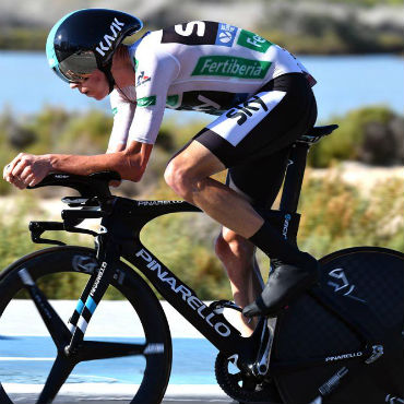 Chris Froome a la espera de la CRI de este martes en la Vuelta a España