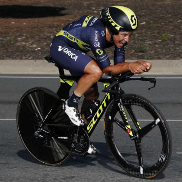 Esteban Chaves no tuvo su mejor día en la crono