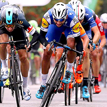 Fernando Gaviria ganador de cuarta etapa