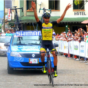 Omar Mendoza se impuso en etapa reina de Vuelta a Antioquia