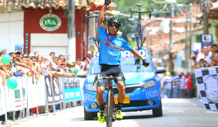 Juan Tito Rendón ganador de última etapa de Vuelta al Porvenir