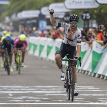 Joseph Cooper ganador de última etapa de Tour de Hainan