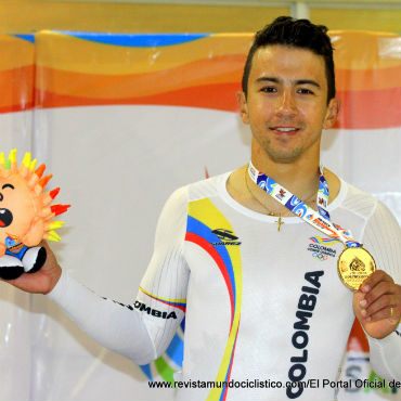 Juan Esteban Arango, medalla de Oro en el ómnium de los Bolivarianos