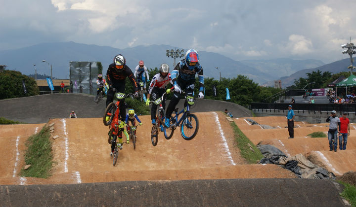 Diego Arboleda, Miguel Calixto y Juan Carlos Díaz, el podio del Internacional de Las Luces