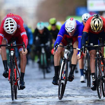 Arnaud Démare ganador de primera etapa de la París-Niza