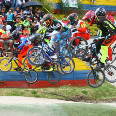 Carlos Ramírez y Miguel Calixto, en la disputa de la gran final