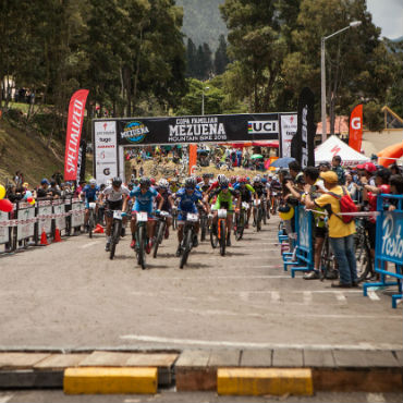 Total éxito Copa Familiar Mezuena en Catedral de Sal de Zipaquirá