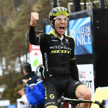 Simon Yates se impone en etapa reina y es nuevo líder de la París-Niza