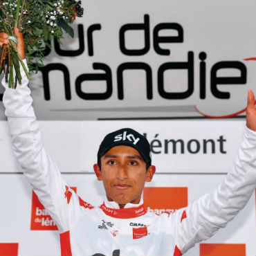 Egan Bernal se mantiene al comando de la clasificación de los jóvenes