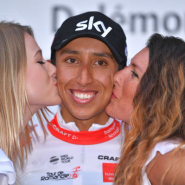 Egan Bernal ya se apoderó de la camiseta de los jóvenes