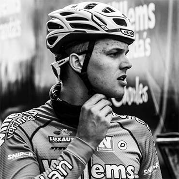 El joven pedalista belga perdió la vida este domingo en la disputa de París-Roubaix (Q.E.P.D)