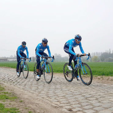 Mikel Landa, Nairo Quintana y Alejandro Valverde con la mente puesta en el Tour de Francia (Fotos Movistar)