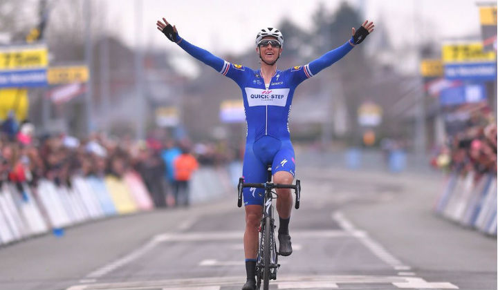 Niki Terpstra ganador de manera extraordinaria de Tour de Flandes