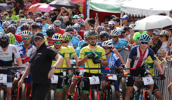 Colombia se alzó con del título del Panamericano de MTB en Pereira (Foto FCC)