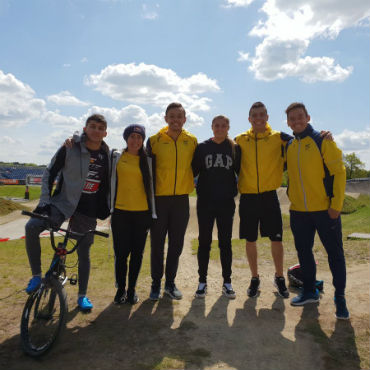 Los integrantes de Selección Colombia listos para debut en pista de Papendal-Holanda