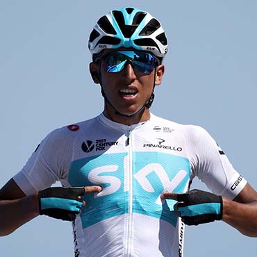 Egan Bernal en top 10 de clasificación UCI Word Tour