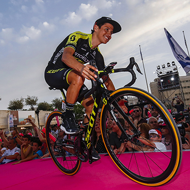 Esteban Chaves es uno de los grandes favoritos al trono del Giro de Italia que inicia este viernes en Jerusalén