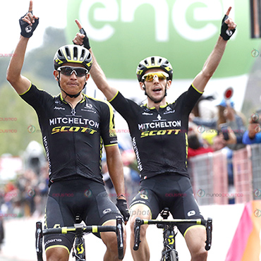 Esteban Chaves ganó en el Etna una espectacular sexta etapa del Giro de Italia 2018
