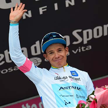 El boyacense Miguel Angel "Supermán" López terminó en el tercer cajón del podio y Campeón de los Jóvenes del Giro de Italia 2018