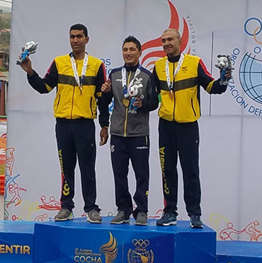 Omar Mendoza y Juan Pablo Suárez cerraron la buena cosecha del ciclismo colombiano en la Ruta de Cochabamba