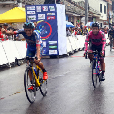 Steven Cuesta se impuso en la segunda etapa de Vuelta a Cundinamarca