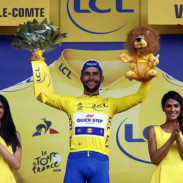 Fernando Gaviria inscribió este sábado su nombre con letras de oro en la historia deportiva del país al proclamarse líder del TDF 2018