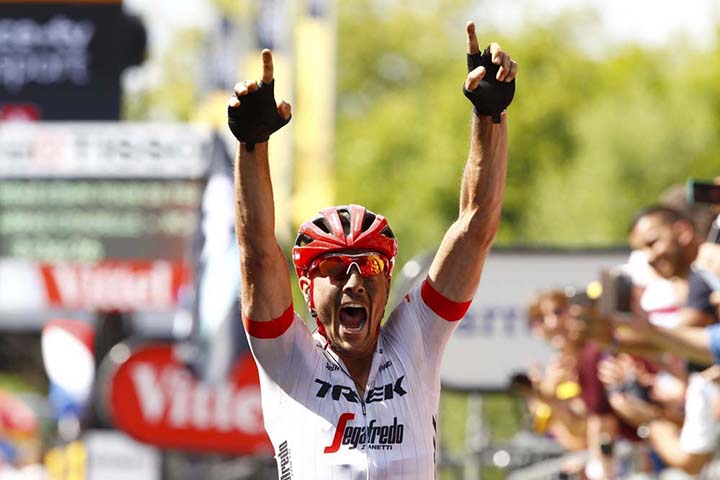 Degenkolb obtuvo este domingo un espectacular triunfo en el cierre de la primera semana del TDF 2018