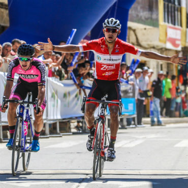 Johan Colón se impuso en tercera etapa de Vuelta a Antioquia (Foto Anderson Bonilla)