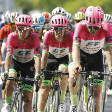 Rigoberto Urán se encuentra afectado por un dolor de rodilla (Foto EF Education First - Drapac p/b Cannondale)‏