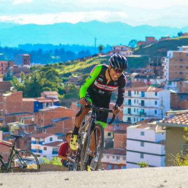 Alejandro Serna ganó Prólogo y es primer líder de Clásica de Marinilla