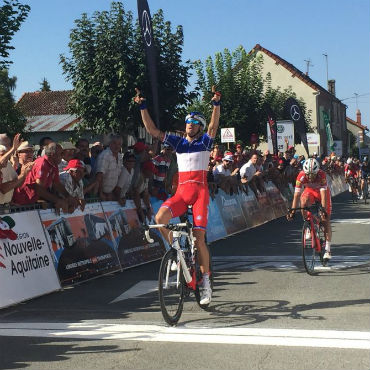 Anthony Roux vencedor de primera etapa de Tour Limousin 2018 de Francia (Foto Tour de Limousin)