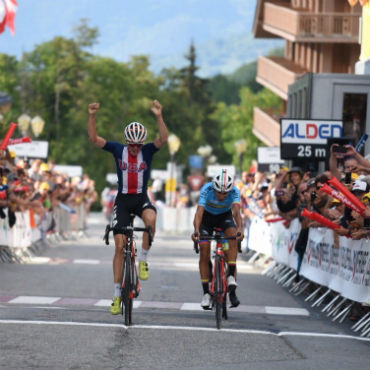 Iván Ramiro Sosa en apretado final se impuso en séptima etapa de Tour de L'Avenir
