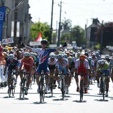 Matthew Gibson de Gran Bretaña ganador de 5ta etapa de Tour de L'Avenir